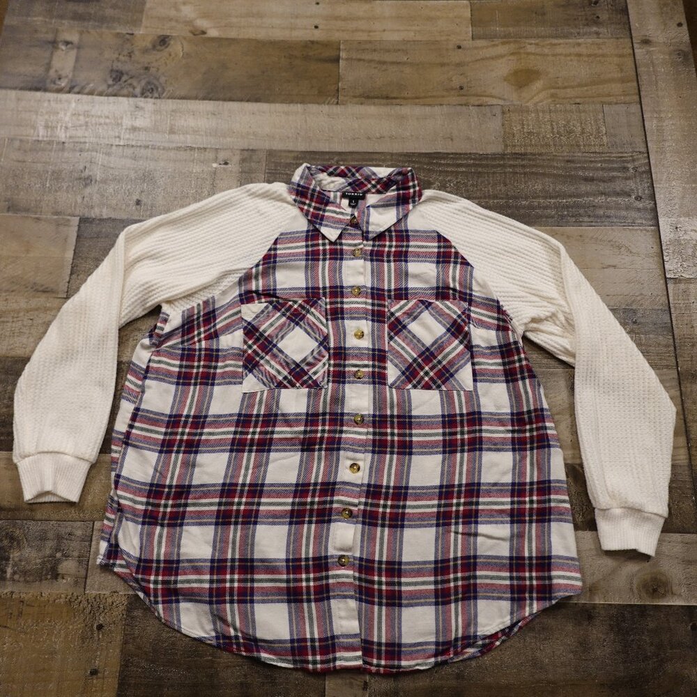 Torrid Plaid Button Up Shirt Women’s Size 1 Cream Red Relaxed Fit Waffle Sleeve